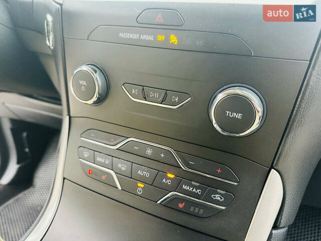 Синій Форд Едж, об'ємом двигуна 2 л та пробігом 69 тис. км за 17999 $, фото 37 на Automoto.ua