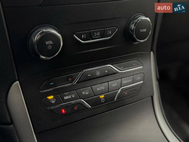 Синий Форд Эдж, объемом двигателя 2 л и пробегом 120 тыс. км за 18000 $, фото 12 на Automoto.ua