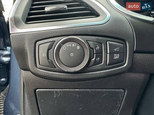 Синій Форд Едж, об'ємом двигуна 2 л та пробігом 60 тис. км за 18990 $, фото 16 на Automoto.ua