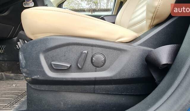 Синій Форд Едж, об'ємом двигуна 2 л та пробігом 118 тис. км за 22000 $, фото 5 на Automoto.ua