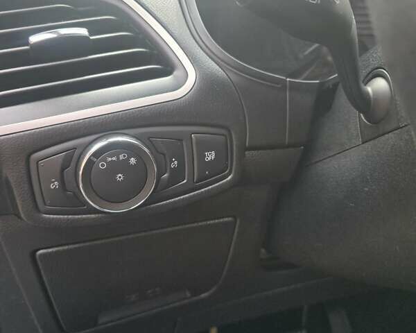 Синий Форд Эдж, объемом двигателя 2 л и пробегом 180 тыс. км за 21000 $, фото 2 на Automoto.ua