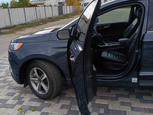 Синий Форд Эдж, объемом двигателя 2 л и пробегом 31 тыс. км за 24000 $, фото 1 на Automoto.ua