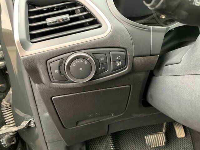 Зелений Форд Едж, об'ємом двигуна 2 л та пробігом 55 тис. км за 12300 $, фото 14 на Automoto.ua