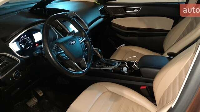 Форд Эдж 2017 в Львове на Automoto.ua Оранжевый Форд Эдж, объемом двигателя 3.5 л и пробегом 128 тыс. км за 18550 $, фото 17 на Automoto.ua