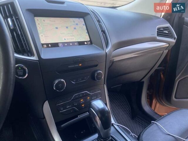 Помаранчевий Форд Едж, об'ємом двигуна 2 л та пробігом 140 тис. км за 16500 $, фото 13 на Automoto.ua