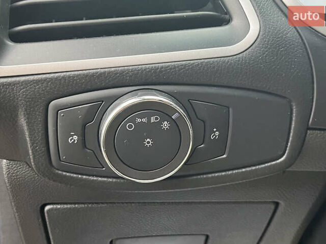 Оранжевый Форд Эдж, объемом двигателя 3.5 л и пробегом 134 тыс. км за 18200 $, фото 12 на Automoto.ua