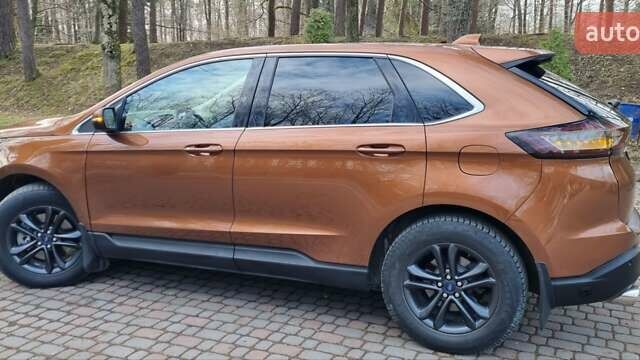 Форд Эдж 2017 в Львове на Automoto.ua Оранжевый Форд Эдж, объемом двигателя 3.5 л и пробегом 128 тыс. км за 18550 $, фото 12 на Automoto.ua