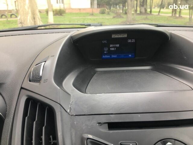 Белый Форд Эскейп, объемом двигателя 1.6 л и пробегом 184 тыс. км за 13000 $, фото 8 на Automoto.ua