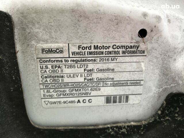 Белый Форд Эскейп, объемом двигателя 1.6 л и пробегом 184 тыс. км за 13000 $, фото 7 на Automoto.ua