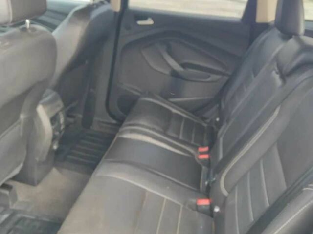 Белый Форд Эскейп, объемом двигателя 2 л и пробегом 267 тыс. км за 7200 $, фото 9 на Automoto.ua