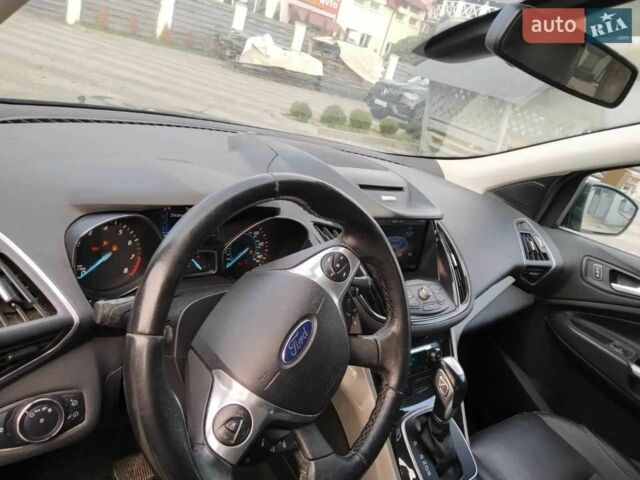 Белый Форд Эскейп, объемом двигателя 2 л и пробегом 267 тыс. км за 7200 $, фото 4 на Automoto.ua