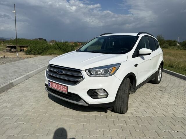 Білий Форд Ескейп, об'ємом двигуна 1.5 л та пробігом 201 тис. км за 10600 $, фото 4 на Automoto.ua
