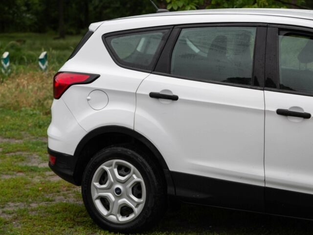 Білий Форд Ескейп, об'ємом двигуна 2.5 л та пробігом 55 тис. км за 14390 $, фото 11 на Automoto.ua