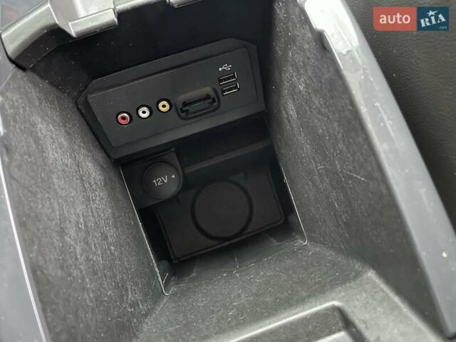 Білий Форд Ескейп, об'ємом двигуна 2 л та пробігом 142 тис. км за 11700 $, фото 17 на Automoto.ua