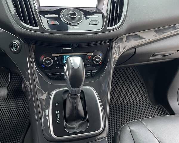 Білий Форд Ескейп, об'ємом двигуна 2 л та пробігом 142 тис. км за 11700 $, фото 15 на Automoto.ua