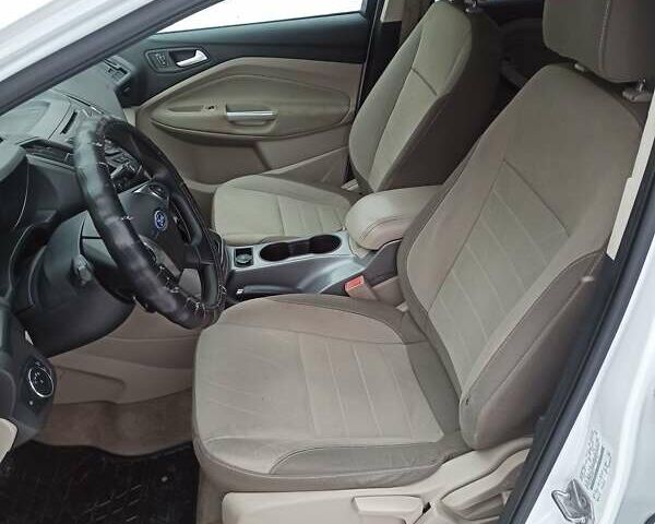 Білий Форд Ескейп, об'ємом двигуна 1.6 л та пробігом 194 тис. км за 8900 $, фото 12 на Automoto.ua