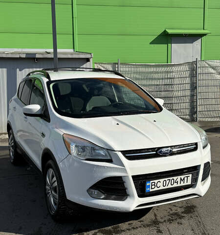 Форд Эскейп 2012 в Харькове на Automoto.ua Белый Форд Эскейп, объемом двигателя 1.6 л и пробегом 166 тыс. км за 10299 $, фото 2 на Automoto.ua