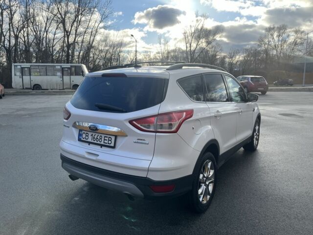 Білий Форд Ескейп, об'ємом двигуна 2 л та пробігом 261 тис. км за 10000 $, фото 1 на Automoto.ua