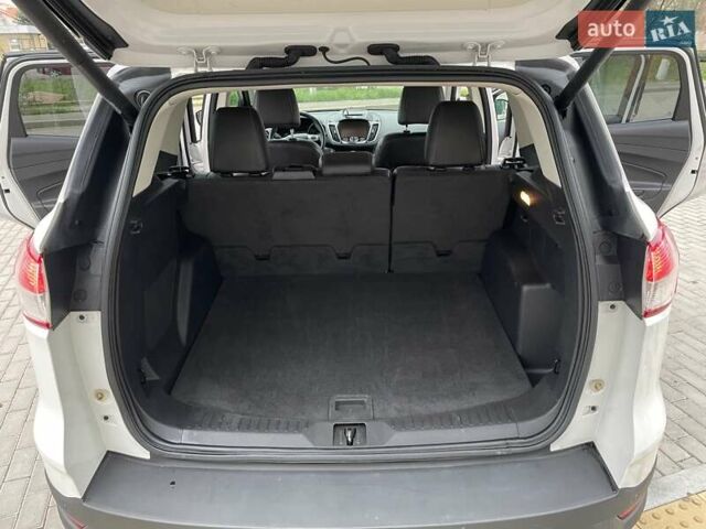 Білий Форд Ескейп, об'ємом двигуна 2 л та пробігом 142 тис. км за 11700 $, фото 10 на Automoto.ua