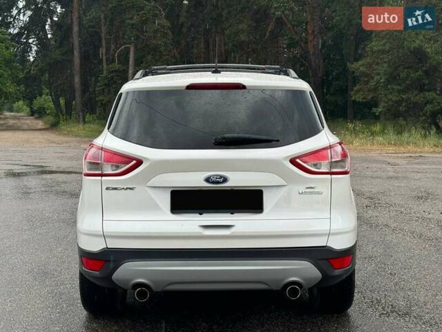 Белый Форд Эскейп, объемом двигателя 2 л и пробегом 145 тыс. км за 11650 $, фото 10 на Automoto.ua