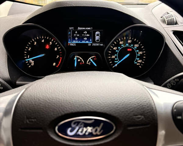 Білий Форд Ескейп, об'ємом двигуна 2 л та пробігом 293 тис. км за 8400 $, фото 17 на Automoto.ua