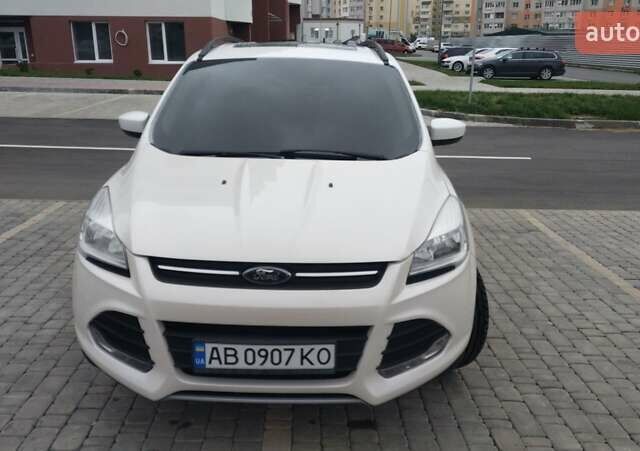 Білий Форд Ескейп, об'ємом двигуна 1.6 л та пробігом 155 тис. км за 9950 $, фото 3 на Automoto.ua