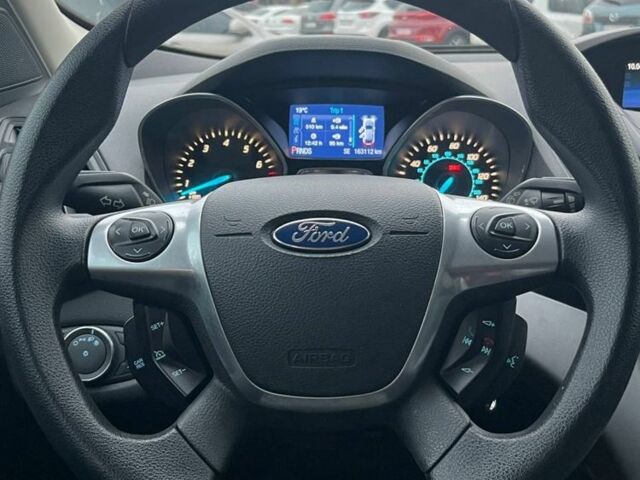 Белый Форд Эскейп, объемом двигателя 1.6 л и пробегом 163 тыс. км за 9800 $, фото 10 на Automoto.ua