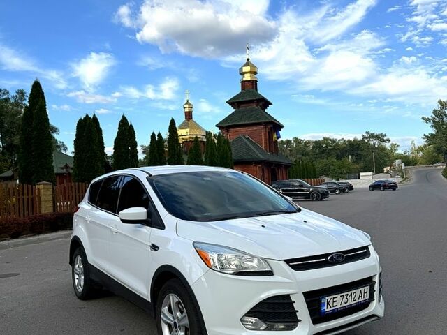 Белый Форд Эскейп, объемом двигателя 1.6 л и пробегом 161 тыс. км за 9700 $, фото 4 на Automoto.ua