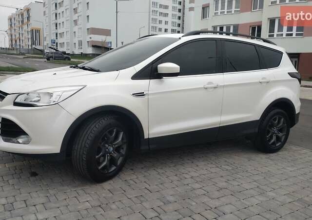 Білий Форд Ескейп, об'ємом двигуна 1.6 л та пробігом 155 тис. км за 9950 $, фото 6 на Automoto.ua