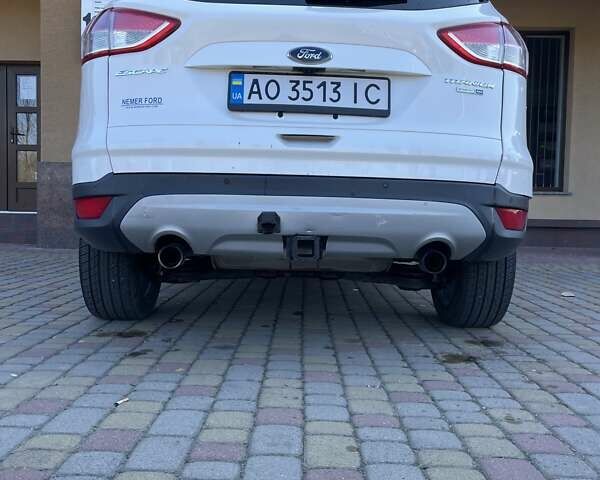 Білий Форд Ескейп, об'ємом двигуна 2 л та пробігом 200 тис. км за 10300 $, фото 8 на Automoto.ua