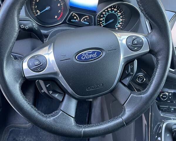 Білий Форд Ескейп, об'ємом двигуна 2 л та пробігом 200 тис. км за 10300 $, фото 5 на Automoto.ua