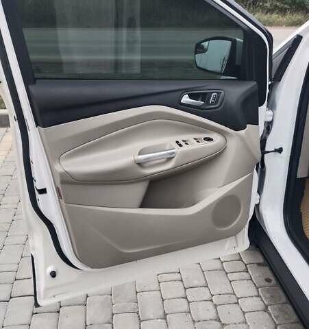 Білий Форд Ескейп, об'ємом двигуна 1.6 л та пробігом 155 тис. км за 9950 $, фото 19 на Automoto.ua