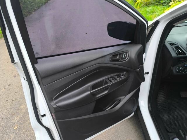 Білий Форд Ескейп, об'ємом двигуна 2.5 л та пробігом 200 тис. км за 10500 $, фото 19 на Automoto.ua