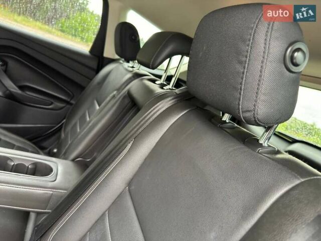 Белый Форд Эскейп, объемом двигателя 2 л и пробегом 145 тыс. км за 11650 $, фото 36 на Automoto.ua