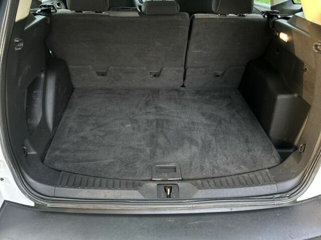 Белый Форд Эскейп, объемом двигателя 2.5 л и пробегом 167 тыс. км за 8250 $, фото 18 на Automoto.ua