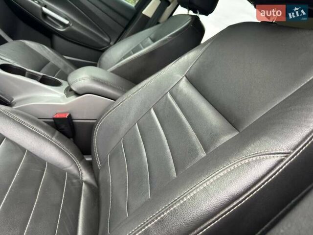 Белый Форд Эскейп, объемом двигателя 2 л и пробегом 145 тыс. км за 11650 $, фото 26 на Automoto.ua