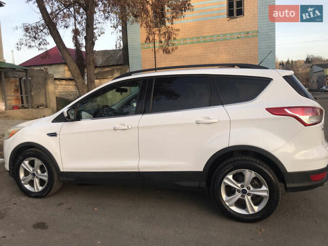 Білий Форд Ескейп, об'ємом двигуна 1.6 л та пробігом 247 тис. км за 10500 $, фото 5 на Automoto.ua