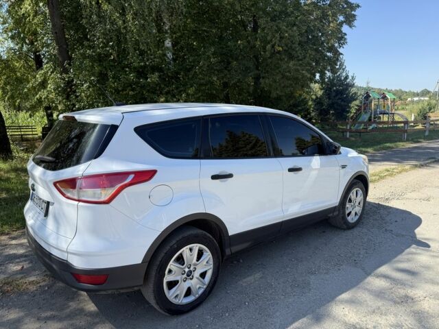 Белый Форд Эскейп, объемом двигателя 2.5 л и пробегом 167 тыс. км за 8250 $, фото 2 на Automoto.ua