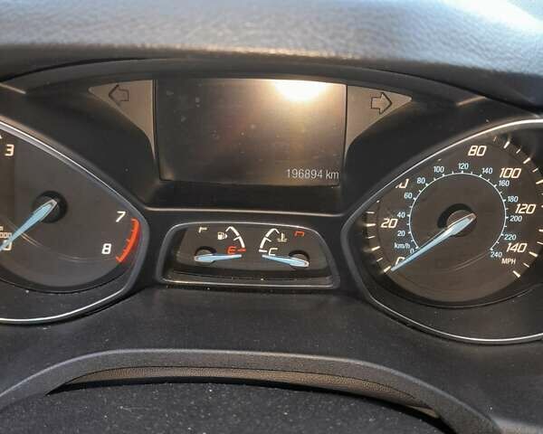 Белый Форд Эскейп, объемом двигателя 2 л и пробегом 196 тыс. км за 10700 $, фото 6 на Automoto.ua
