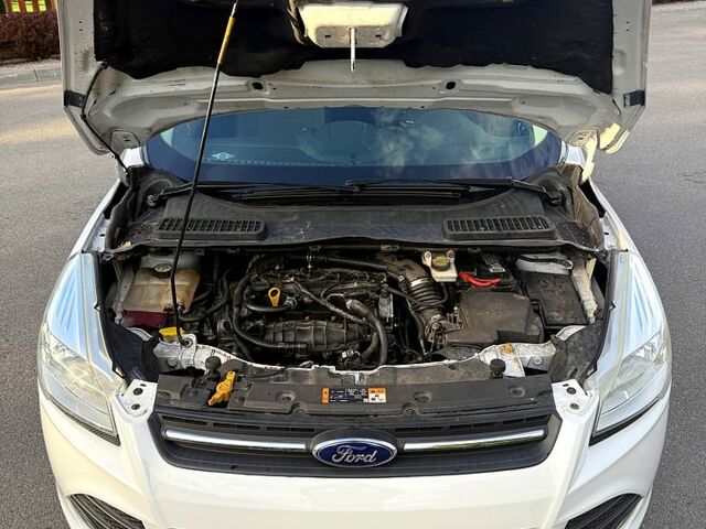 Белый Форд Эскейп, объемом двигателя 1.6 л и пробегом 161 тыс. км за 9700 $, фото 8 на Automoto.ua