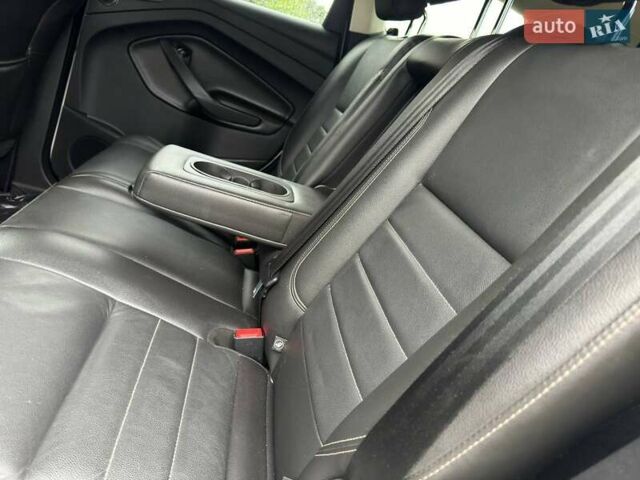 Белый Форд Эскейп, объемом двигателя 2 л и пробегом 145 тыс. км за 11650 $, фото 35 на Automoto.ua