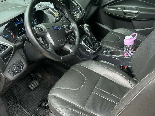 Білий Форд Ескейп, об'ємом двигуна 2 л та пробігом 230 тис. км за 11500 $, фото 6 на Automoto.ua