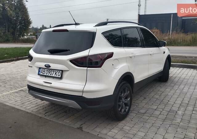 Білий Форд Ескейп, об'ємом двигуна 1.6 л та пробігом 155 тис. км за 9950 $, фото 12 на Automoto.ua