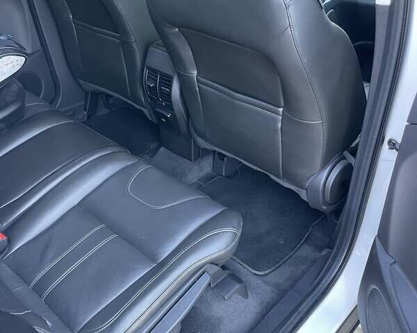 Білий Форд Ескейп, об'ємом двигуна 2 л та пробігом 200 тис. км за 10300 $, фото 3 на Automoto.ua