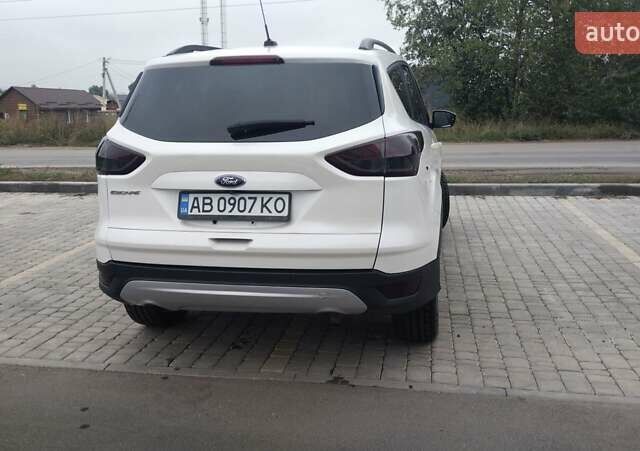 Білий Форд Ескейп, об'ємом двигуна 1.6 л та пробігом 155 тис. км за 9950 $, фото 11 на Automoto.ua