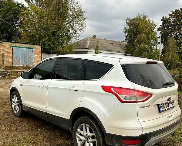 Білий Форд Ескейп, об'ємом двигуна 1.6 л та пробігом 170 тис. км за 11000 $, фото 3 на Automoto.ua