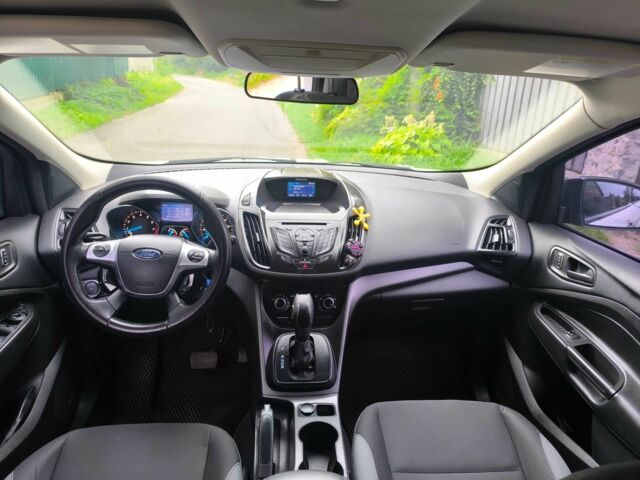 Білий Форд Ескейп, об'ємом двигуна 2.5 л та пробігом 200 тис. км за 10500 $, фото 8 на Automoto.ua