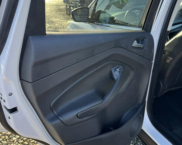 Білий Форд Ескейп, об'ємом двигуна 2 л та пробігом 173 тис. км за 12999 $, фото 23 на Automoto.ua