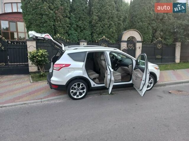 Білий Форд Ескейп, об'ємом двигуна 2 л та пробігом 194 тис. км за 13300 $, фото 11 на Automoto.ua