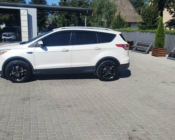 Белый Форд Эскейп, объемом двигателя 2 л и пробегом 113 тыс. км за 14000 $, фото 5 на Automoto.ua